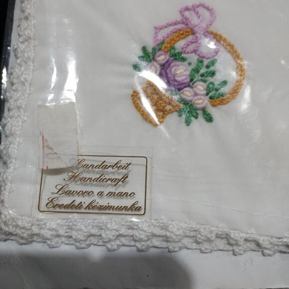 Balassa Handcrafted Embroidered Handkerchief Easter Basket Full of Purple Flower - Picture 9 of 10